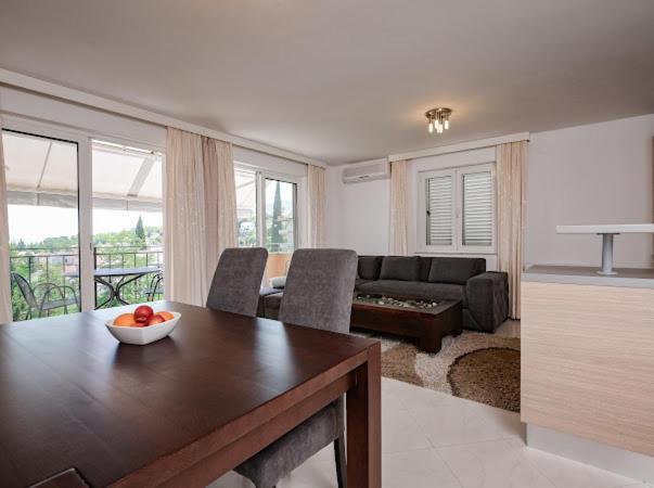 Apartments Villa Slavica Icici Luaran gambar